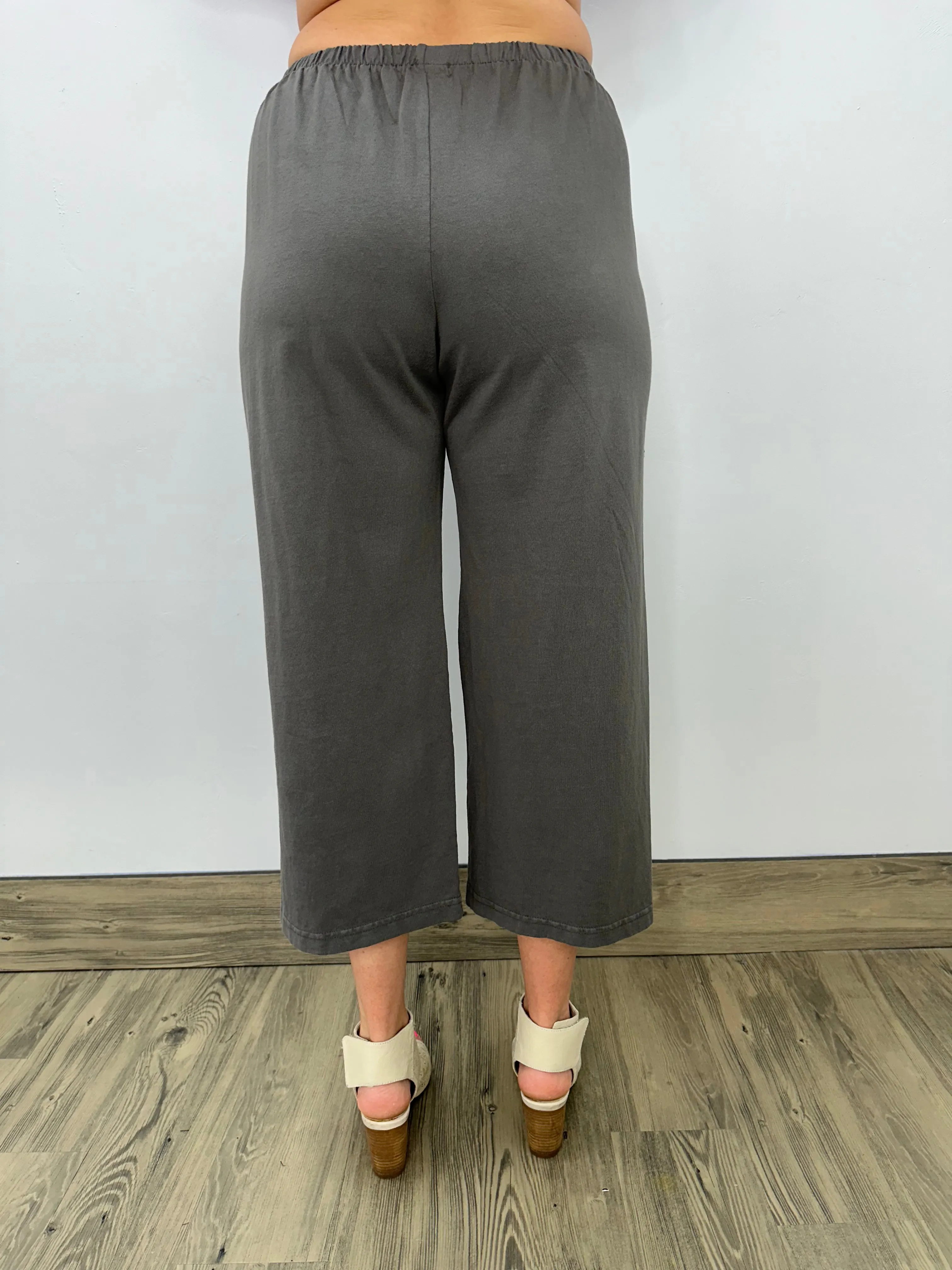 Dusk Gray Multi Pocket Crop Pant