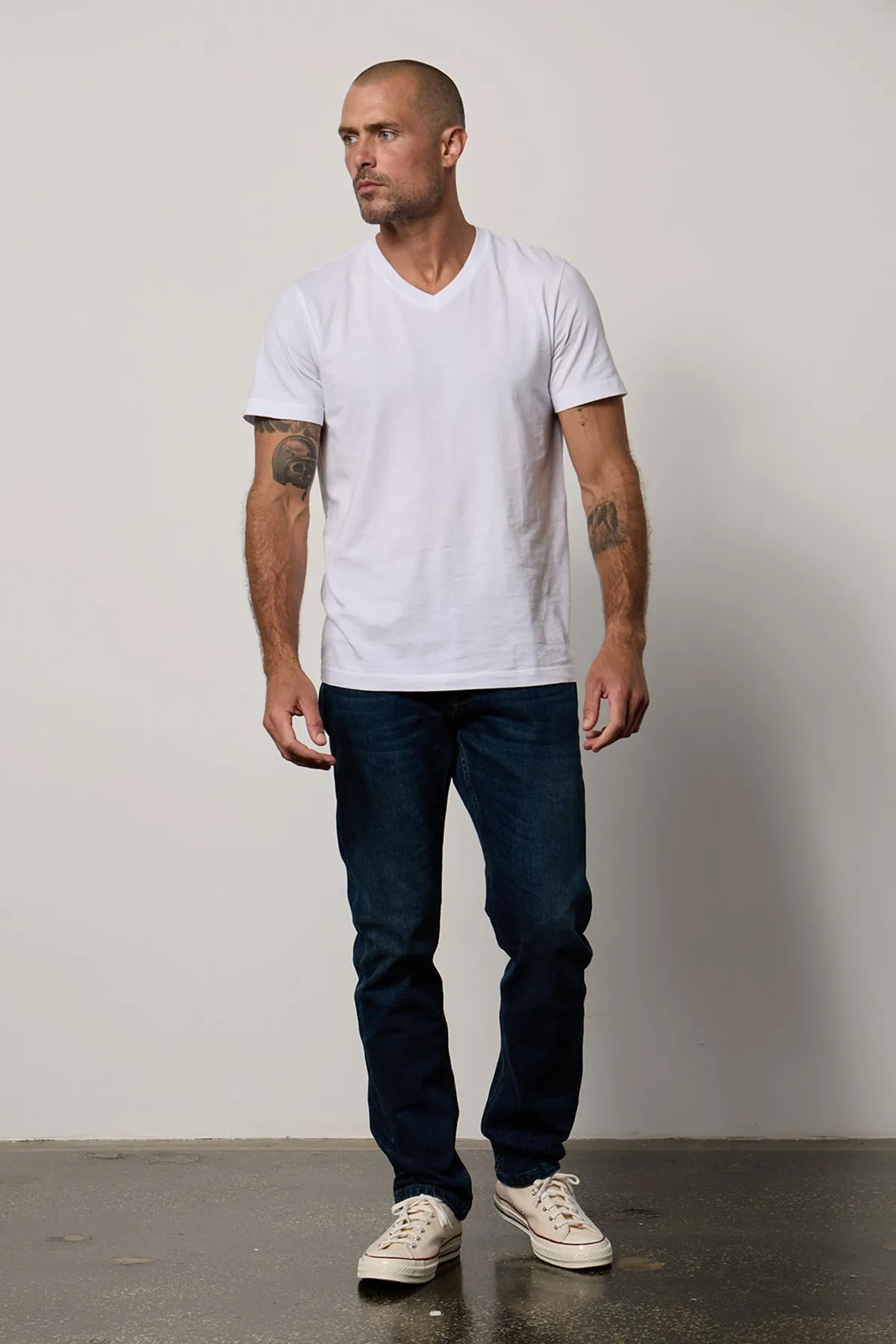 MARSHALL V-NECK TEE