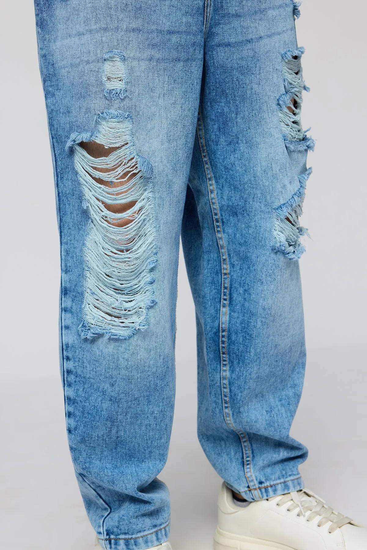 Maverick Distressed Men's Slouchy Fit Jeans