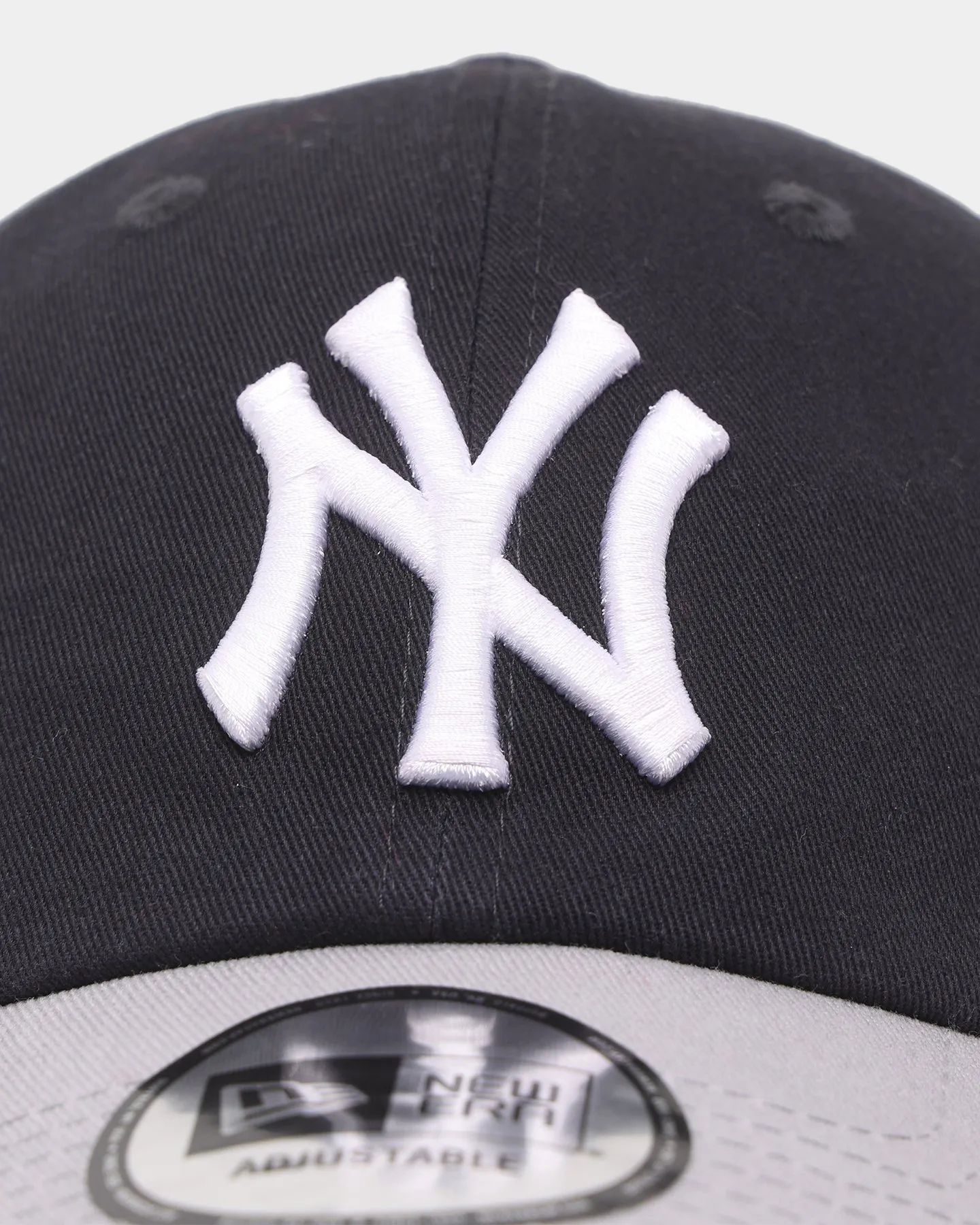 New Era New York Yankees 'Authentic' Casual Classic Strapback Original Team Colours